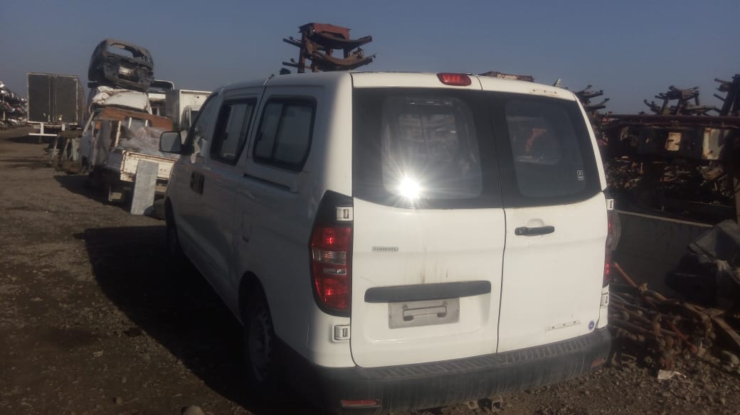  Hyundai H1 2012    EN DESARME